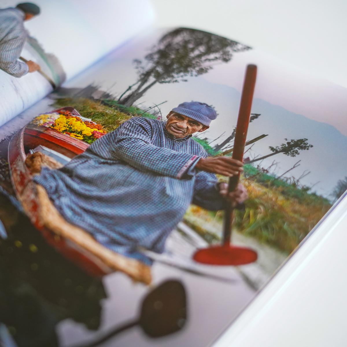 frayme Issue 001 – A curated collection of powerful photography and art.